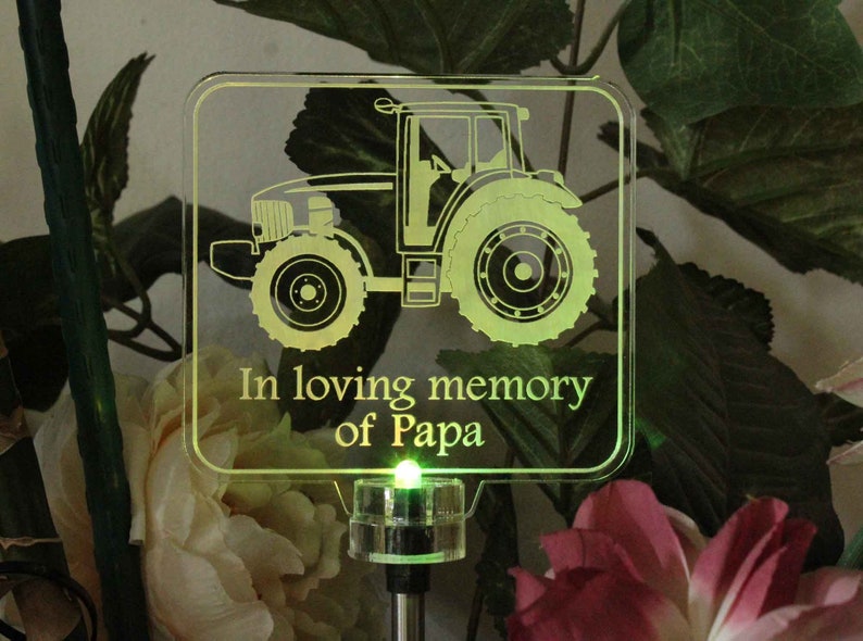 Personalized tractor Solar Light, Grave Marker, Memorial Plaque, Garden Light, Cemetery plaque, Outdoor, Sympathy Bereavement Gift 2 sizes zdjęcie 6