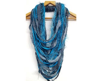 Denim Turquoise Scarf Collier Tissu Bijoux Textile Denim Collier Turquoise Écharpe Réutilisé Recyclée Jeans Fibre Collier Foulards d’été