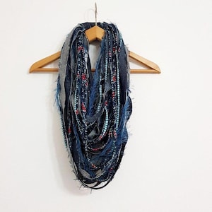 Gerafelde jeans Denim ketting Sjofele gescheurde jeans Stoffen sieraden Textiel Denim lus Infinity Sjaals Hergebruikte gerecyclede jeansketting