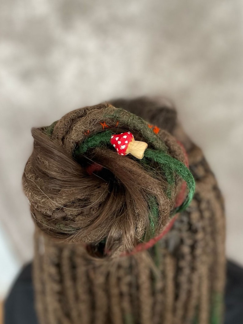 Pilz Dreadlock Perle, Dreadlock Accessoire, Naturholzperlen Waldperlen, Pilz, Boho Dreadperlen, Waldfee Haarschmuck Bild 3