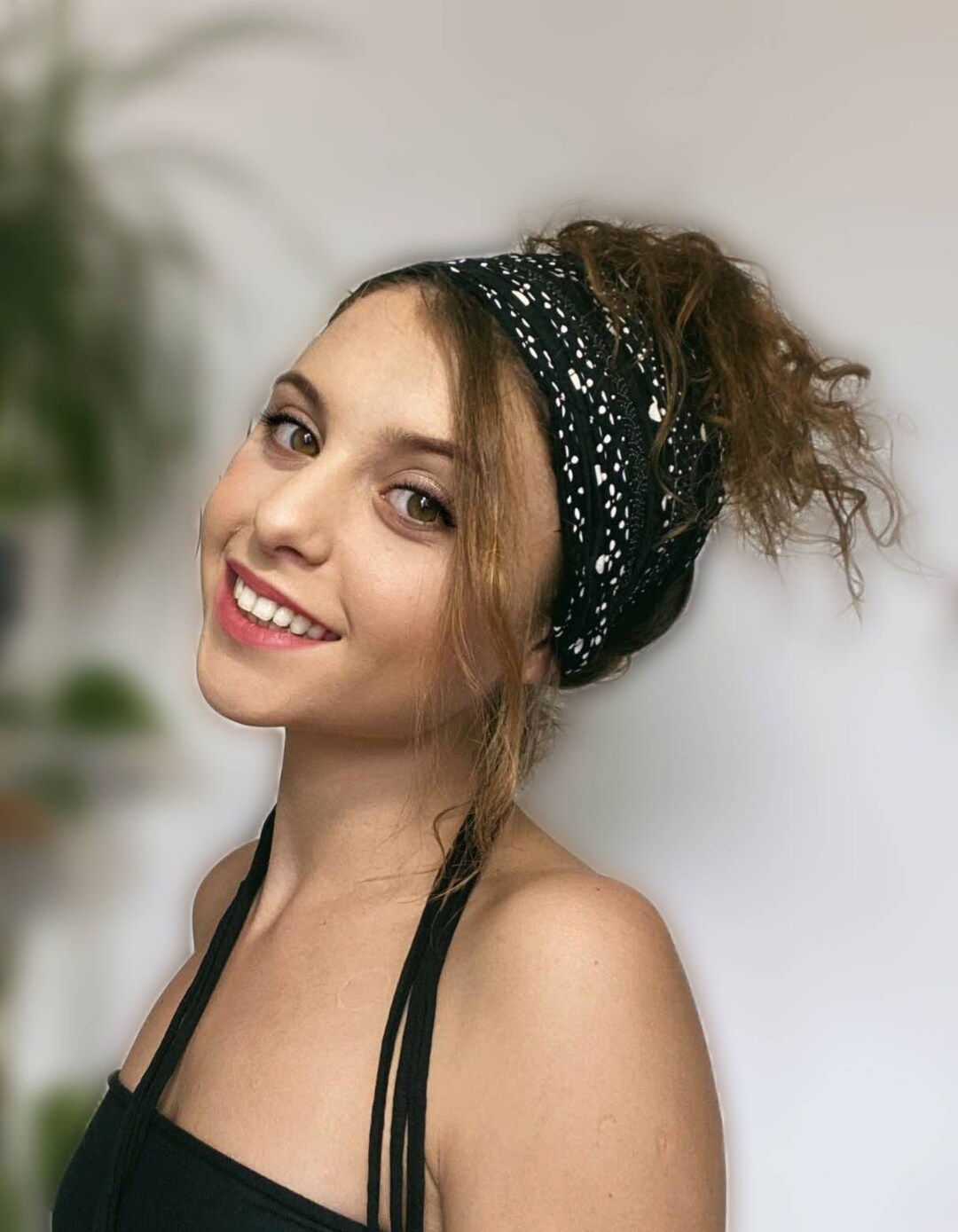 Party Stirnband Rot Mit Schwarzen Punkten – Lustiges Mottoparty-Accessoire