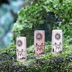 De zon tarotkaart gegraveerde dreadkraal boomkraal natuurlijke houten kralen Dreadlock sieraden Dreadlock accessoires Loc sieraden handgemaakte Unikatina