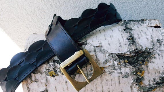 Vintage Tan Leather Belt Dark Walnut Brown Leathe… - image 1