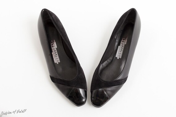 black flats