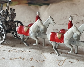 Rare Vintage French-Found 1950&#39;s Moko Lesney Miniature 1953 Queen Elizabeth II Coronation Coach Souvenir Replica-Exquisite Memorabilia piece