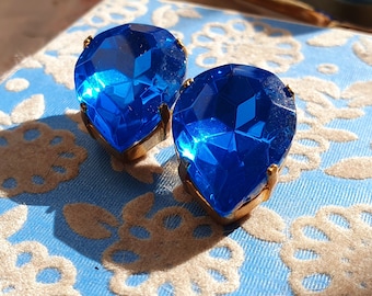Amazing Opulent Pair of Antique French Art-Deco Cornflower / Ceylon Sapphire Faceted Blue Glass Clip-on Earrings / Boucles d'Oreilles..Fab!!