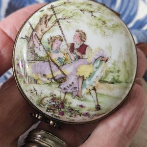 Vintage French Miniature Hand-decorated Fragonard Signature Swing Scene Limoges Enamelled Pill Box-Rare,Delightful & Collectable Piece