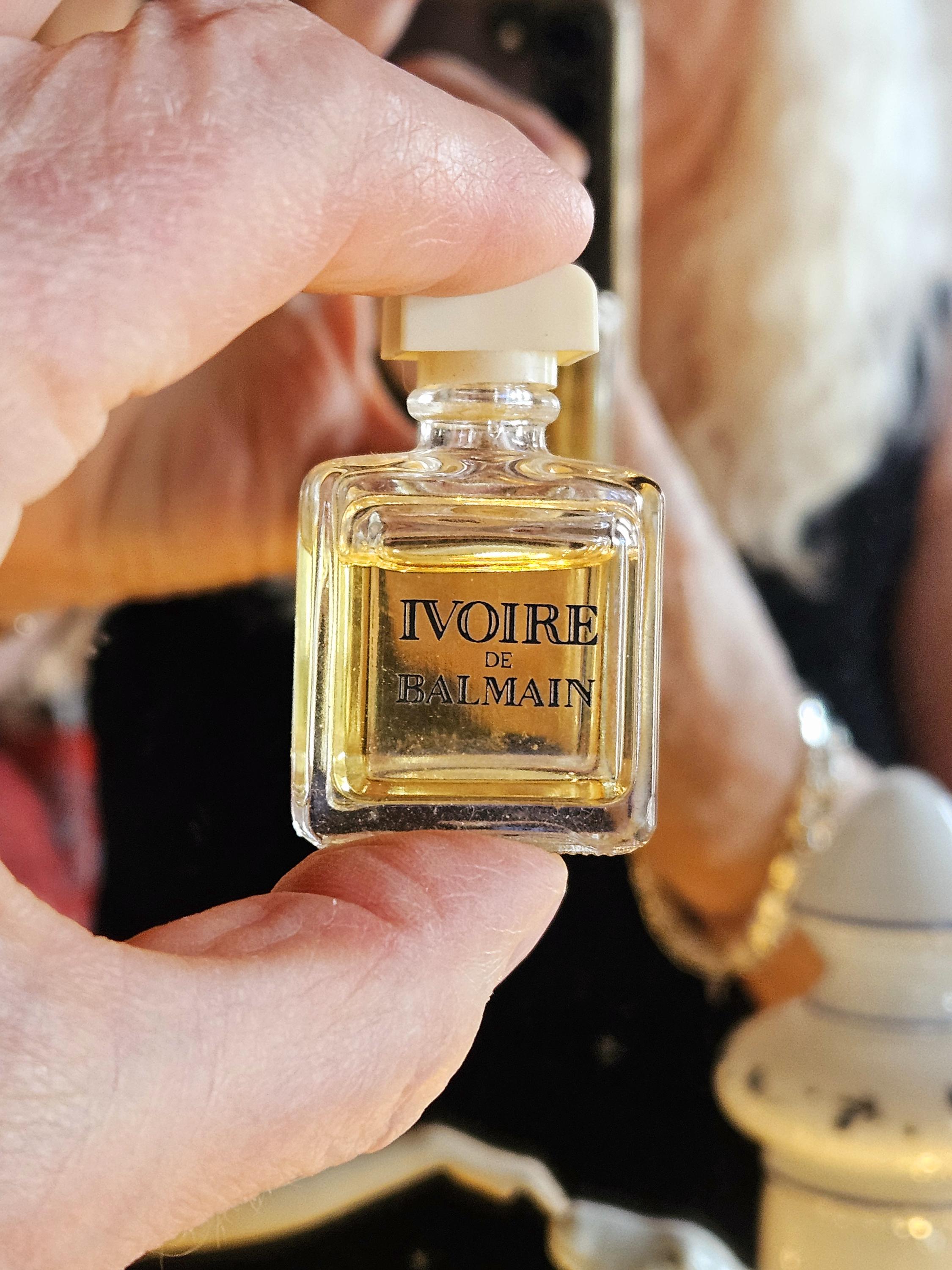 Vintage French IVOIRE De Balmain Miniature Parfum Bottle
