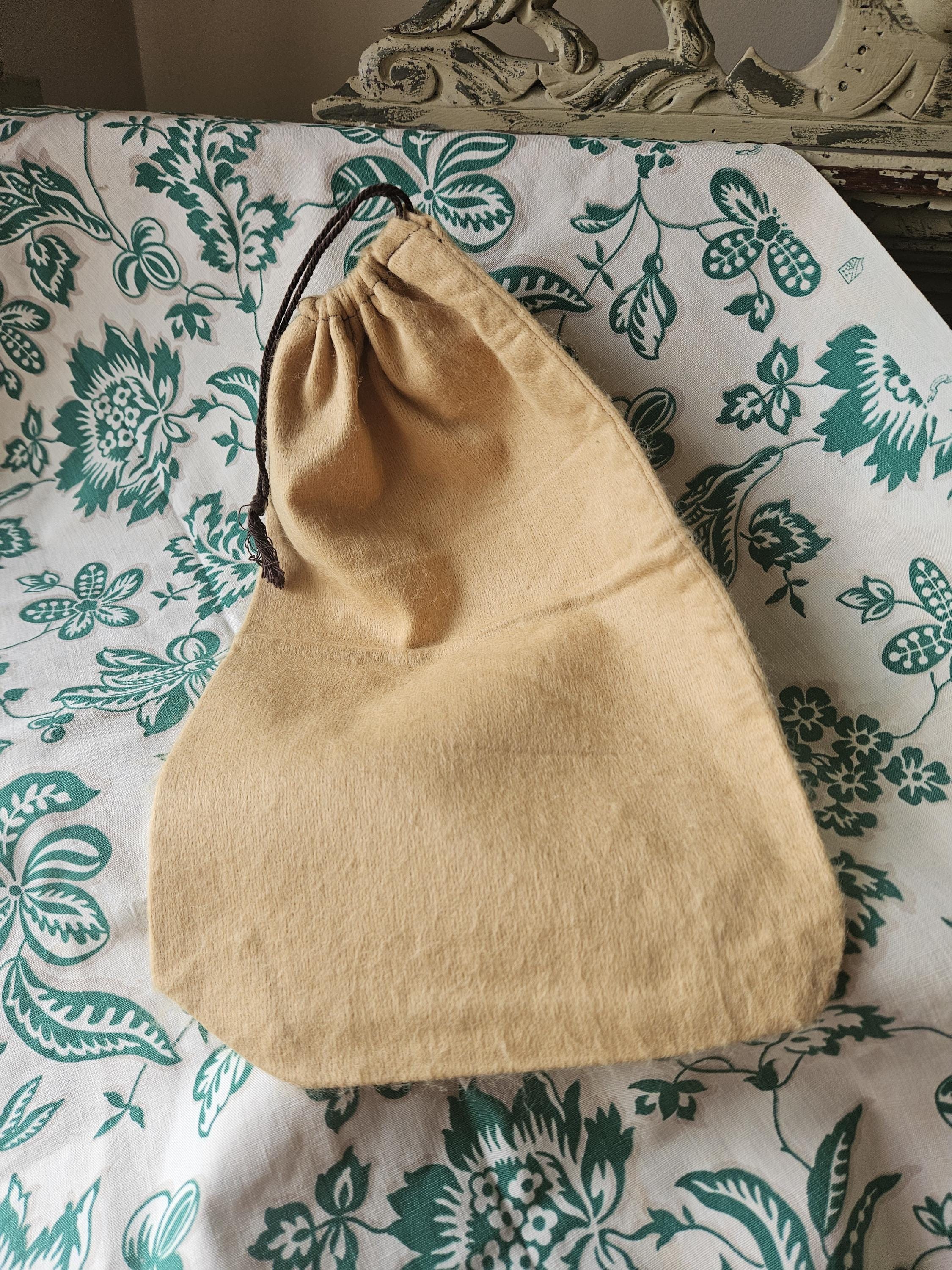 OLD CELINE フィービー期 Drawstring Pouch Authentic Celine Drawstring Dust Bag/Pouch CREAM Fabric Size 15x13