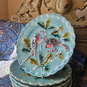 Charming RARE 19thC Antique French Sarreguemines Faience Barbotine Majolica Plate x 1-Birds,Holly & Berries-Striking Colourway-Superb Design