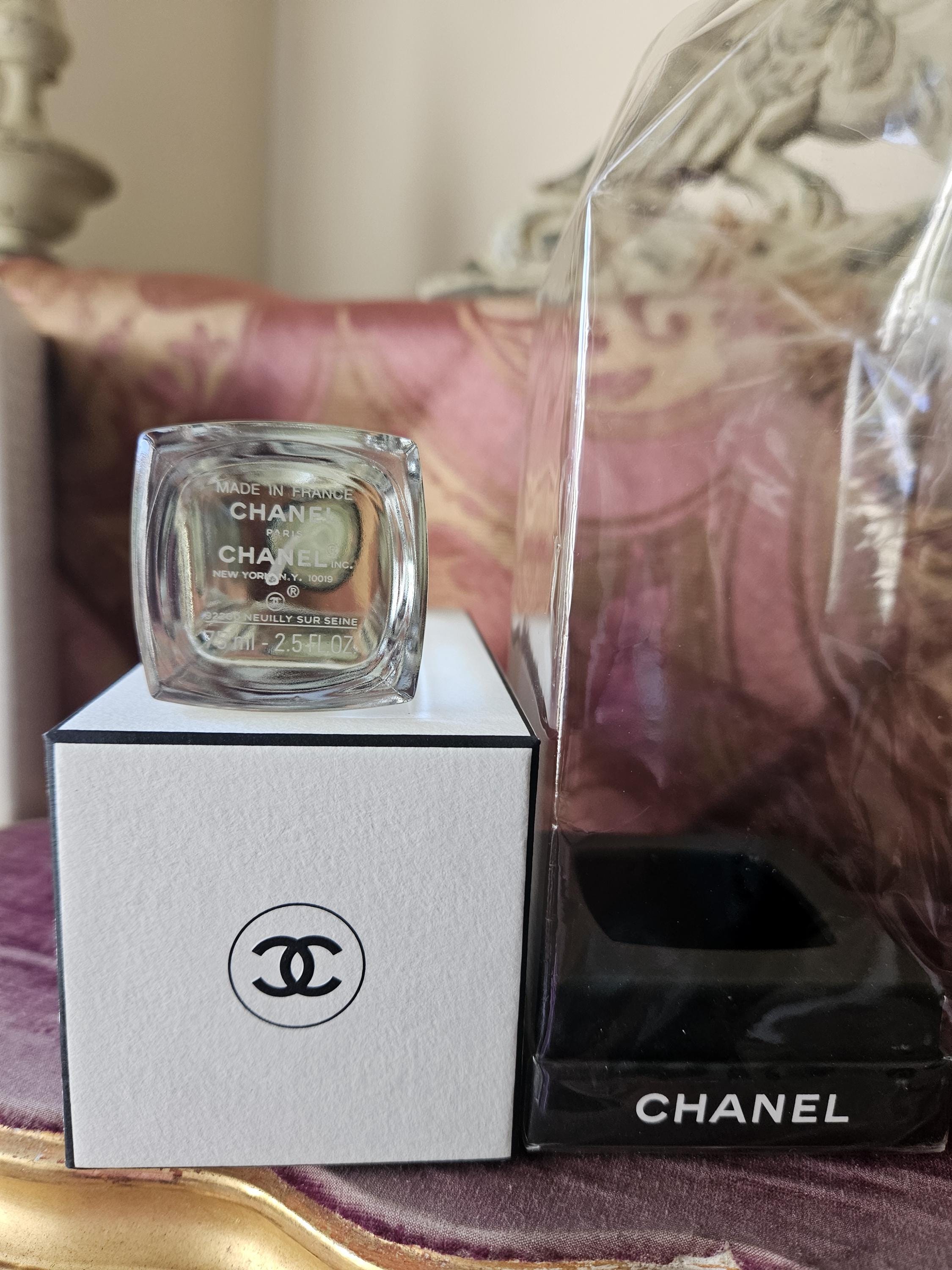 RARE Exquisite French Les Exclusifs CHANEL No.18-unused