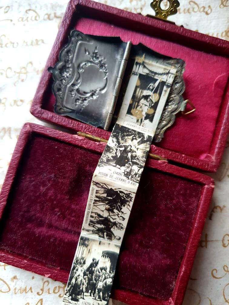Rare Antique Français Religieux Argent Jeanne d'arc/Concertina Histoire Photographique Miniature Por
