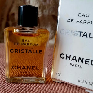 CHANEL CRISTALLE Eau De Perfume 4 Ml Gift Box Paris 