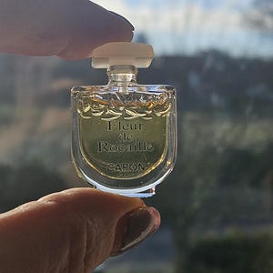 Delightful Rare Vintage French CARON Collectable Miniature Fleurs de Rocaille 3mls / 0.7 Fl.oz Eau de Toilette-Original packaging-Fab Bottle