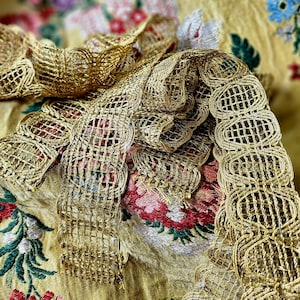 2.59 Mtrs of Beautiful Antique French Stiffened Wide Openwork Metallic Gold Trim-Gorgeous Interwoven Design-Perfect for Vintage Projects....