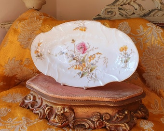 Exquisite Antique French Art-Nouveau LIMOGES Porcelain Meadow Flowers Design Oval Soap / Savon Dish,Hors d&#39;Oeuvre Dish-Boudoir Trinket Tray