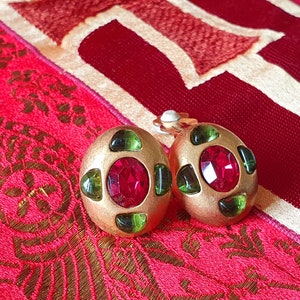 Atemberaubende Vintage Französische Paris AGATHA Designer-Clip-Ohrringe aus gebürstetem Satingold mit Juwelen. ca. 1980er-Jahre-Boucles En Métal Doré, Fab Vintage Bijoux