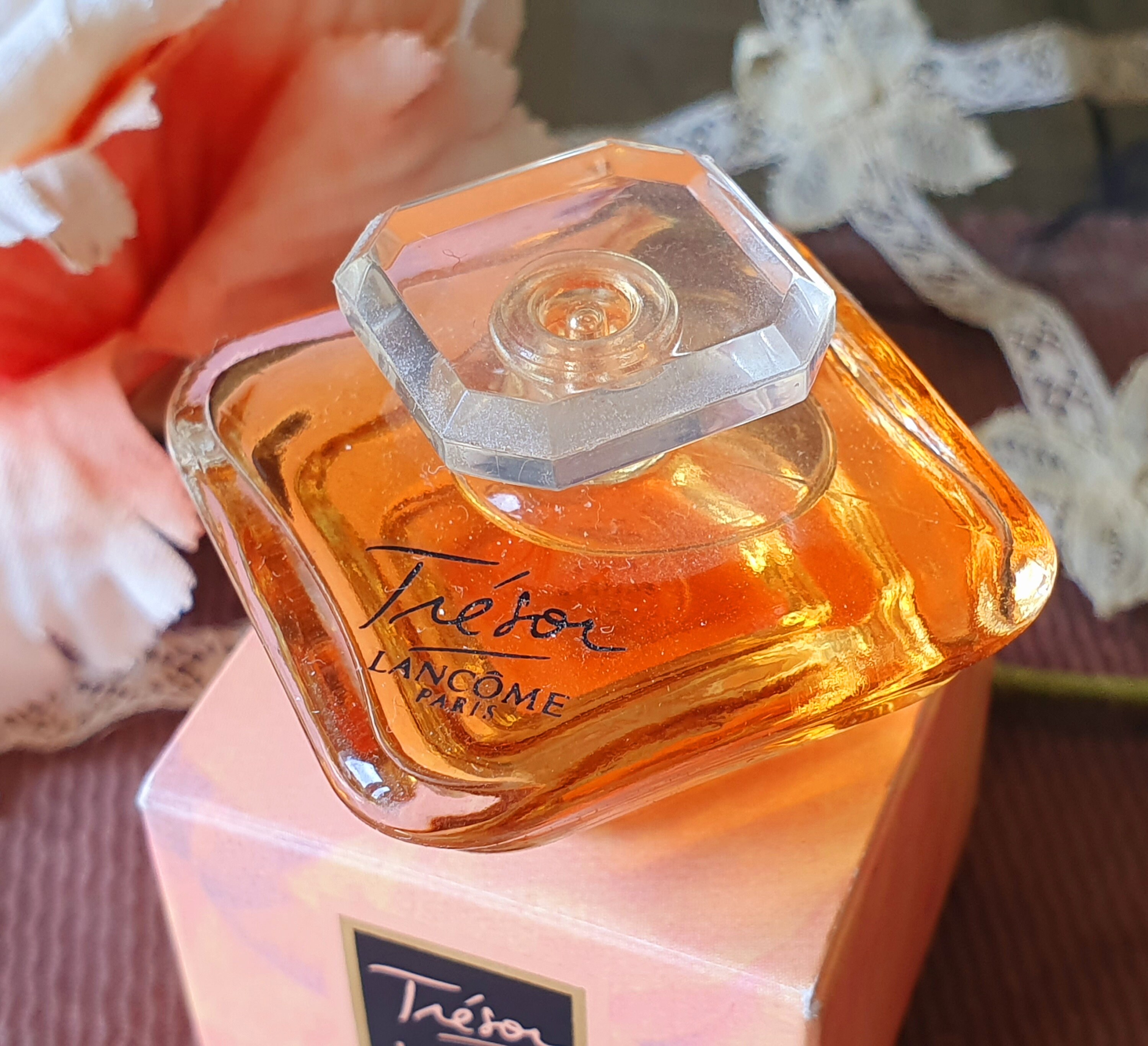 未使用　ランコム　トレゾア　オーデパルファム　100ml ヴィンテージ 楽天市場】LANCOME トレゾア オーデパルファム 30ml / 50ml