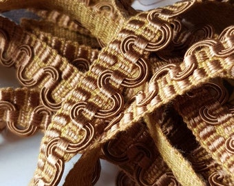 3.04 Mtrs of Gorgeous Vintage French Bronze Serpentine Brocade Trim / Passementerie,Perfect for Vintage Costume Projects.etc