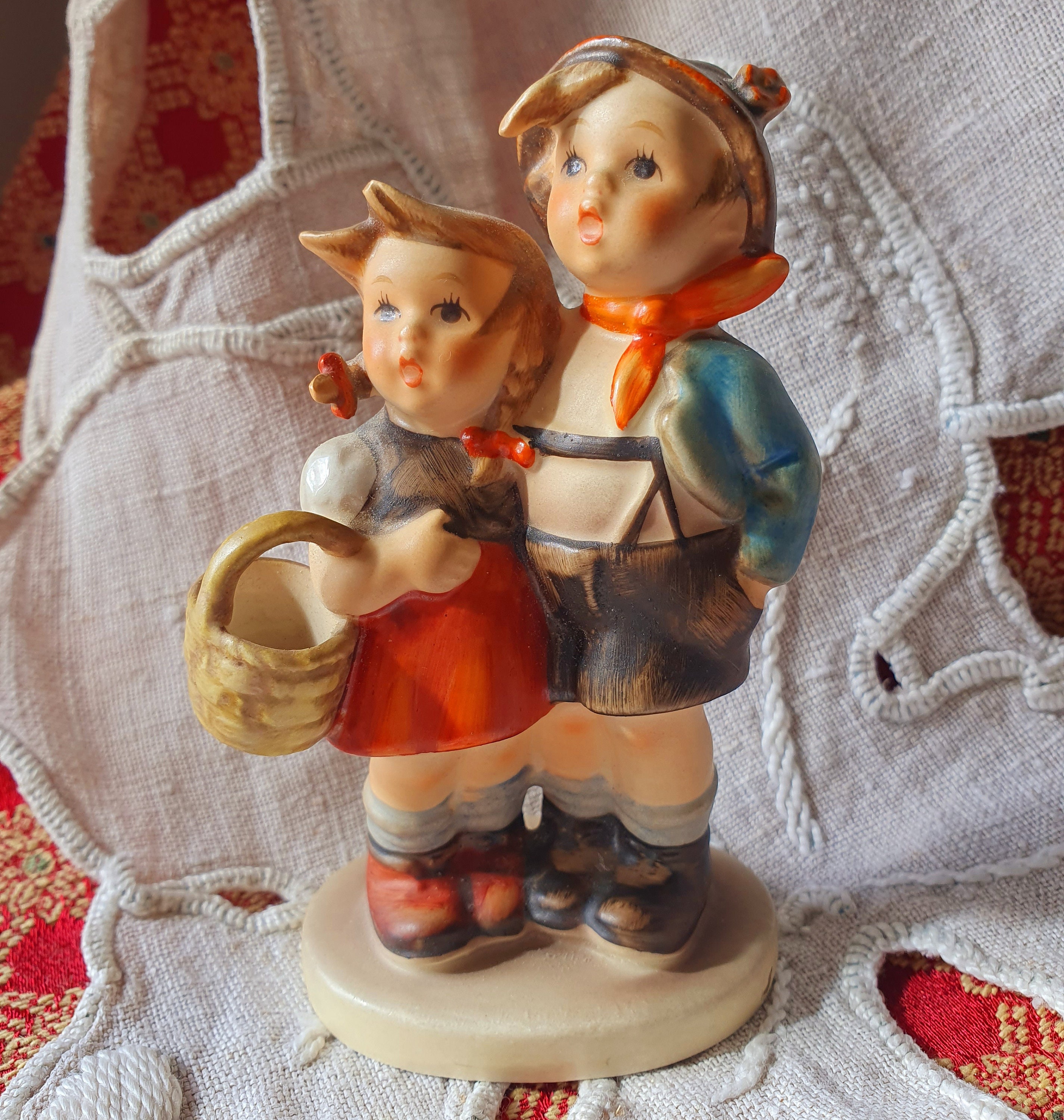フンメル人形 Goebel 50th Anniversary Figurine Hummel 50th