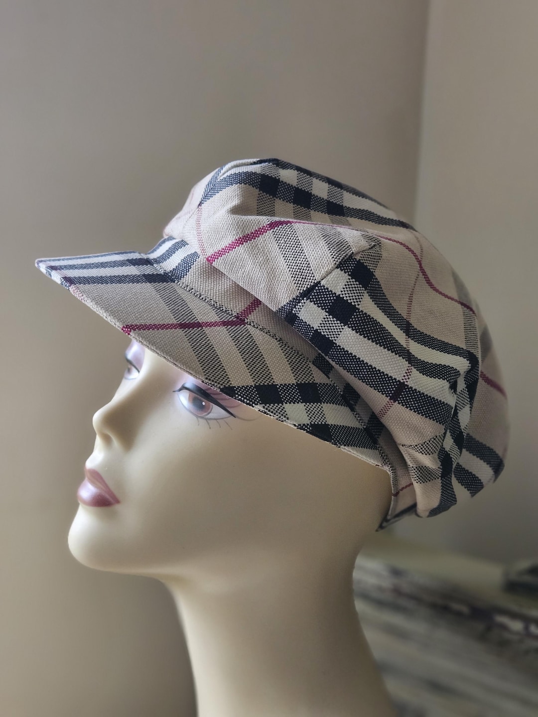 Authentic Vintage BURBERRY London Baker Boy Cap / Newsboy Hat