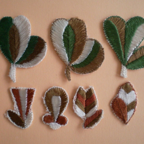 Vintage Embroidered Appliques / Embroidered Silk Flowers / Embroidered Flower Patches in Art Deco Style