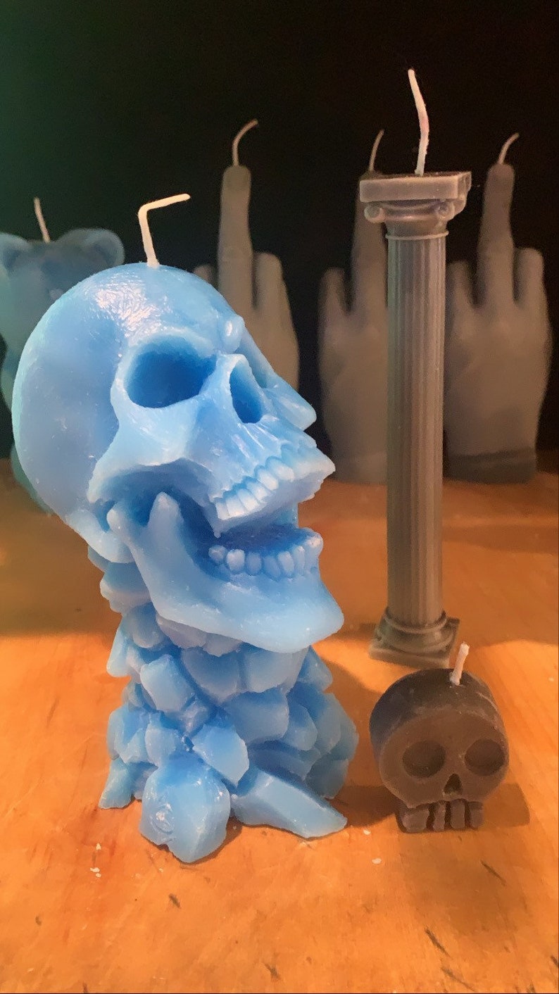 Skull candle/Candle/figure/sculpture/candle 3d/scented/gift/home decor/art design/design candle/fashionable candle/dog/art/deco/unique image 4