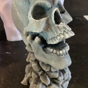 Skull candle/Candle/figure/sculpture/candle 3d/scented/gift/home decor/art design/design candle/fashionable candle/dog/art/deco/unique image 9