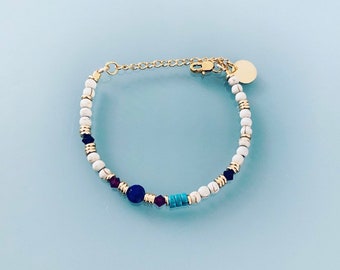Pearl and Lapis Lazuli bracelet, woman's curb bracelet, natural magic stones and Heishi pearls 24k gold plated, gift jewelry