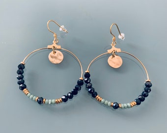 Boucles d’oreilles bohèmes pampilles et perles, bijou pour femme, créoles dorées, bijou doré, bijoux cadeaux, cadeau femme, bijou bohème