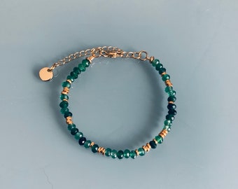 Bracelet Perles vertes, bracelet femme gourmette pierres naturelles magiques et perles Heishi plaqué or 24 k, bracelet doré