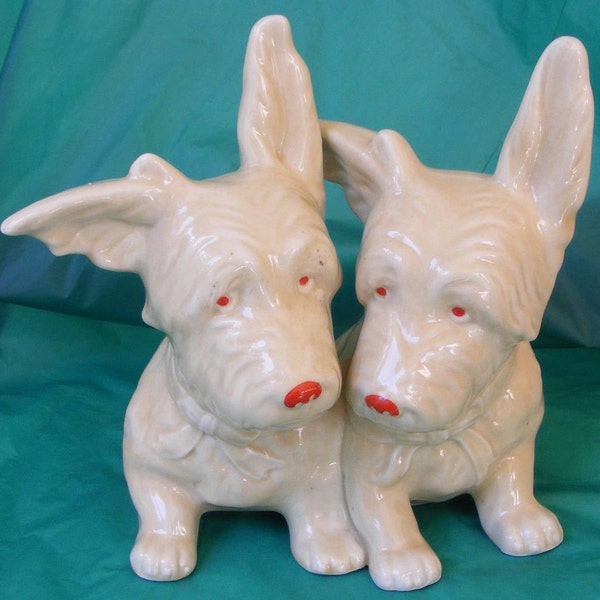 Large Vintage Czechoslovakia Scotty Dog Pottery Figurine Beige Scottish Terrier Czech Scottie Dog Red Nose Scottish Terriers 1314e