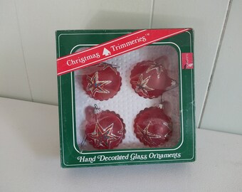 Vintage Box of 4 Bradford Glass Ball Christmas Ornaments, Frosted Red Glass with Glitter Stars - 18671e