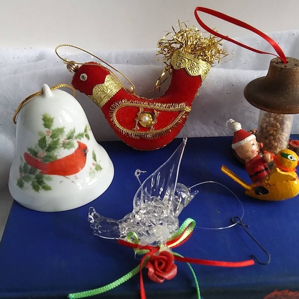 5 Vintage Bird Christmas Ornaments, Porcelain Bell, Seed Feeder, Santa Flying, Blown Glass, Styrofoam - 17714b