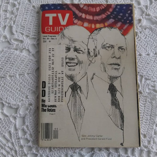 Vintage October 30, 1976 TV Guide Magazine, Jimmy Carter and President Gerald Ford on Cover, Art By Bernard Fuchs, Puzzle Done - 17302c