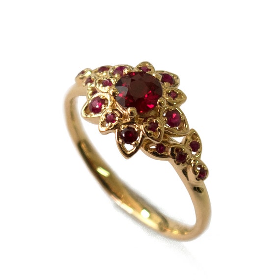 Goldener Rubinring Verlobungsring Ring Aus 18 Karatigem Etsy