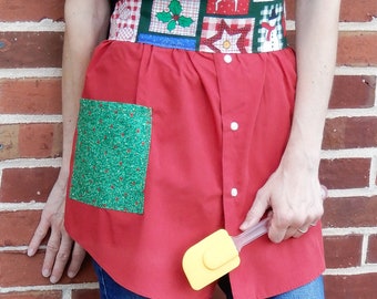 Delantal rojo navideño de cintura/medio con bolsillo