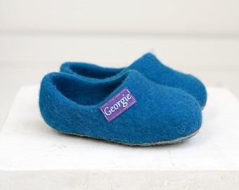 Personalised toddler wool slippers- turquoise felt slippers for baby- Children slippers for Montessori school with name