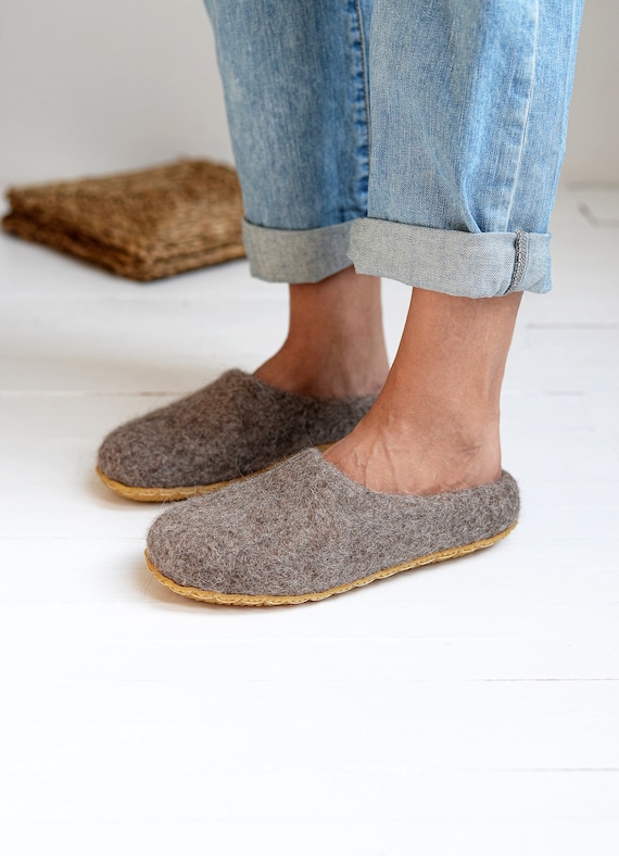 Boiled Wool Woman Slippers Felt Slippers Wool Clogs - Etsy Canada