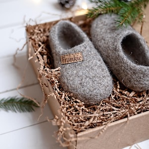 Felt kids slippers felted baby slippers wool baby clogs kids felt shoes wool slippers for children natural wool slippers image 9