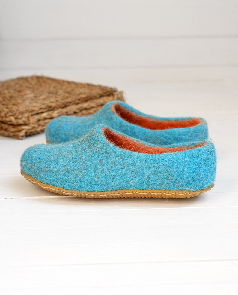 slippers turquoise