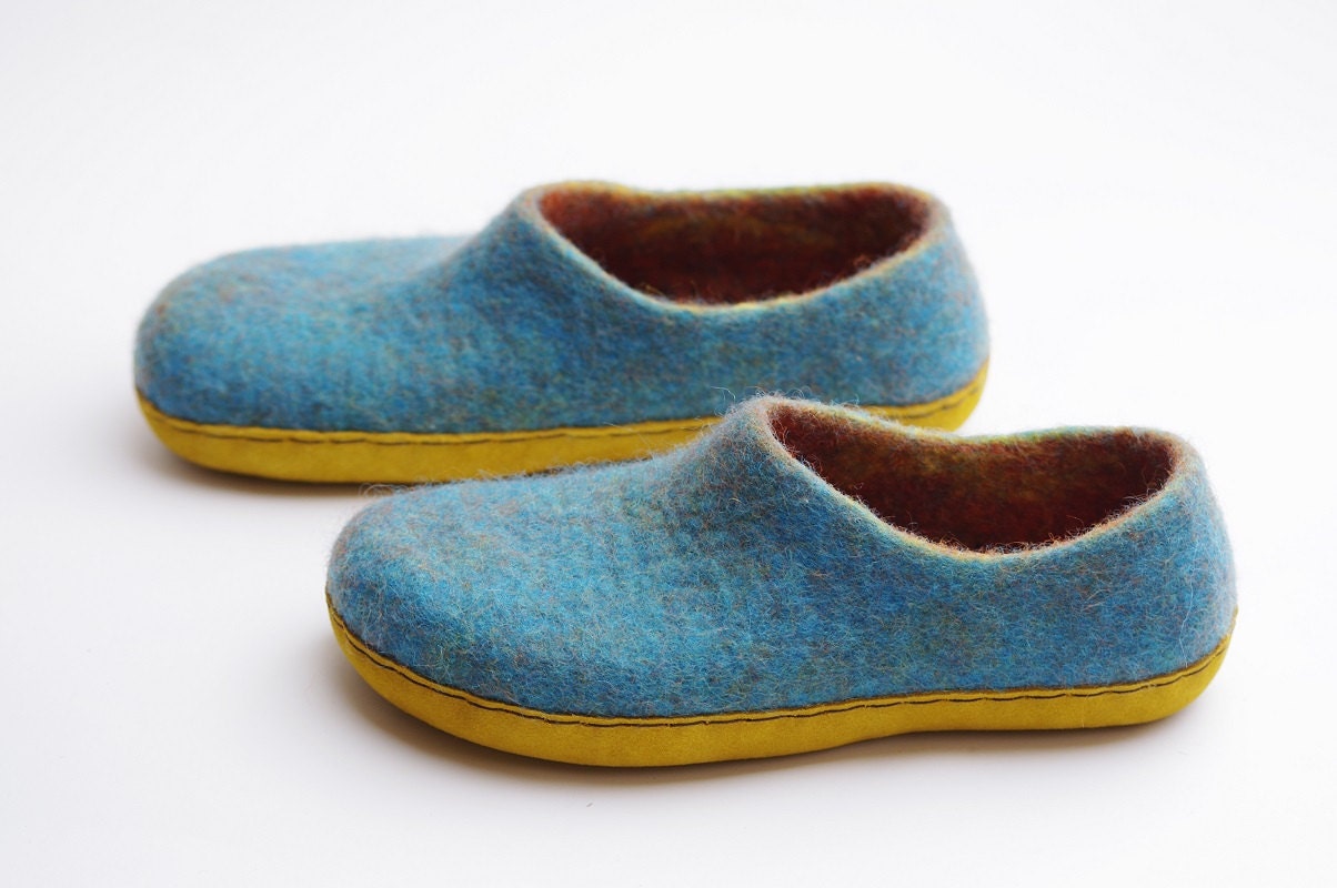 slippers turquoise