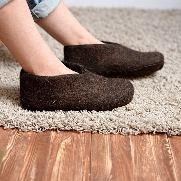 Sturdy brown felted slippers with custom sole- boiled wool clogs for women- eco friendly house shoes