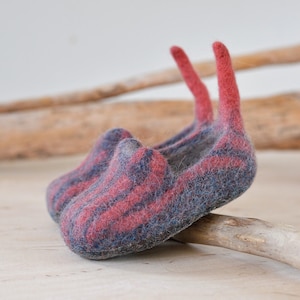 Funny gender neutral wool slippers for kids – colorful felted toddler house shoes- felted baby slippers- natural wool kids clogs