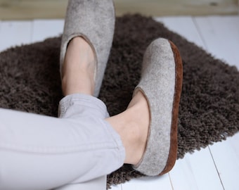Women comfy and sustainable wool slippers with natural latex sole- boiled wool slippers perfect for gift