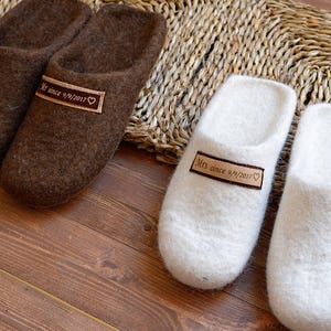 Custom dad slippers men handmade felt wool house shoes brown