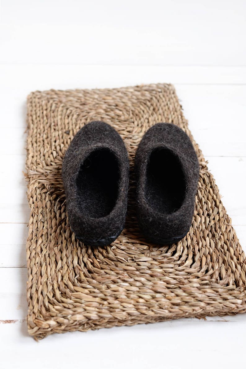 women felt slippers black woolen shoes slippers with natural rubber sole warm home slippers image 3