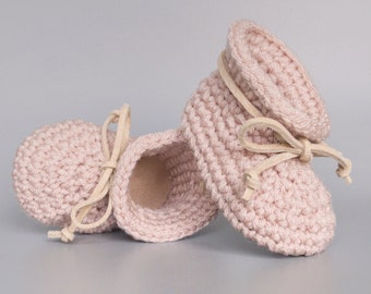 Blush Pink Summer Baby Shoes, Crochet Baby Booties, Spring Leather Baby Moccs, Baby Girl Coming Home Outfit, Handmade Baby Gift