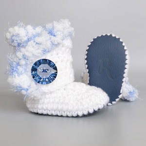 Baby&#39;s First Hanukkah Gift, White and Blue Fur Crochet Baby Booties, Blue Leather Winter Crib Shoes, Handmade Baby Present, Warm Knit Outfit