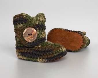 Infant Camo Booties, Baby Boy Shoes, Camouflage Baby Boots, Gender Neutral Gift, Unisex Baby Shoes, Camo Crib Shoes, Suede Soft Soles